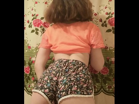 ❤️ Giovane pupa sexy fa uno striptease riprendendo i suoi pantaloncini alla telecamera ❤❌ Pornoal it.hotpornphotos.ru ❌️❤