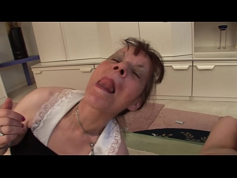 ❤️ Due nonne e un nonno fanno una cosa a tre ❤❌ Pornoal it.hotpornphotos.ru ❌️❤